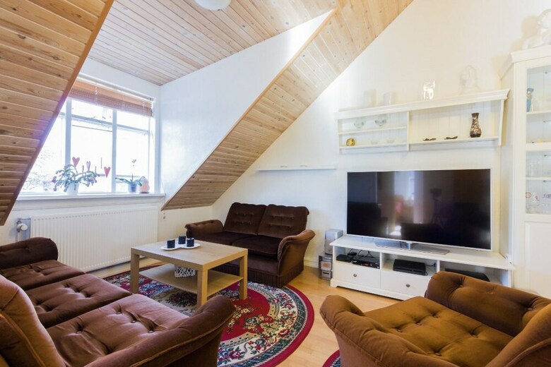 Apartment B4