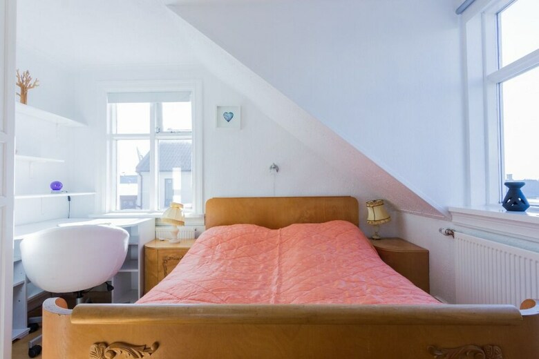 Apartment B4