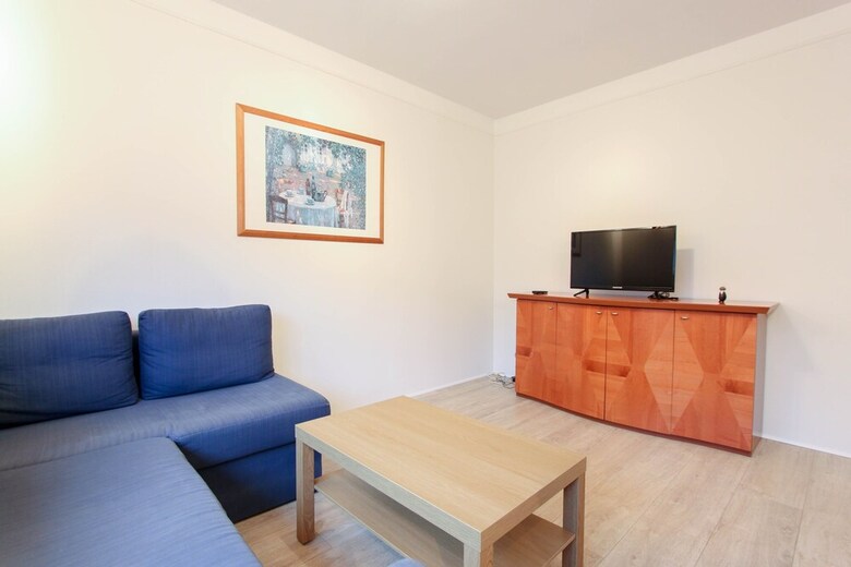 Apartment S33