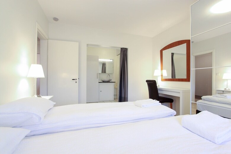 Apartment S33