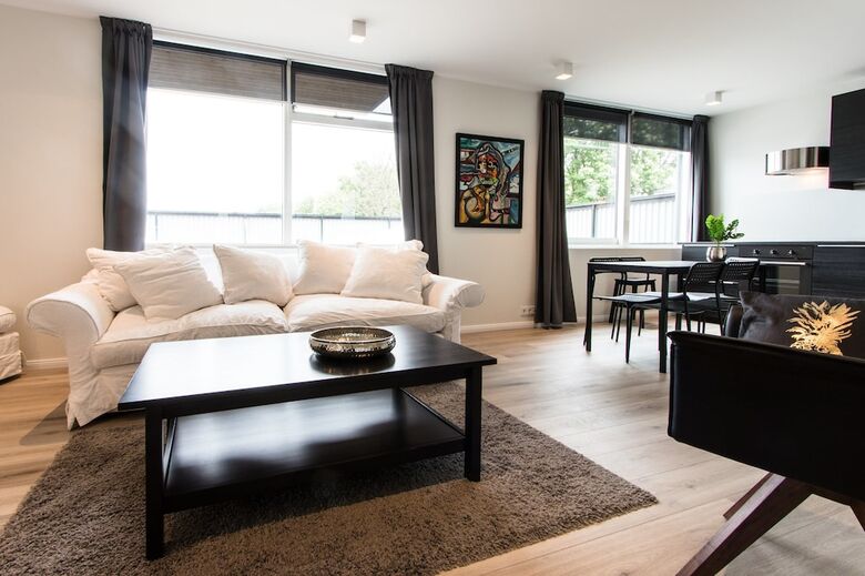 Apartment V13