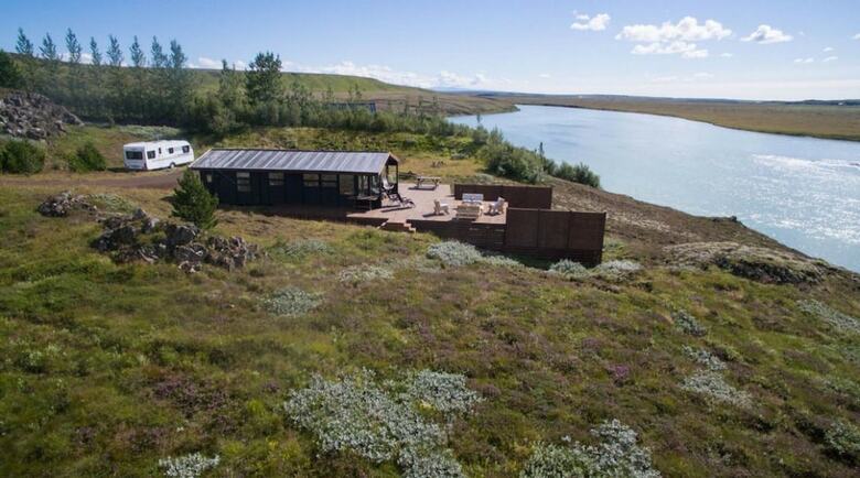 Paradise Cabin