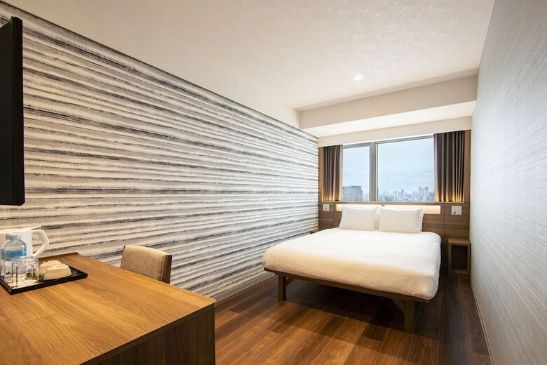 Karaksa Hotel Grande Shin-osaka Tower