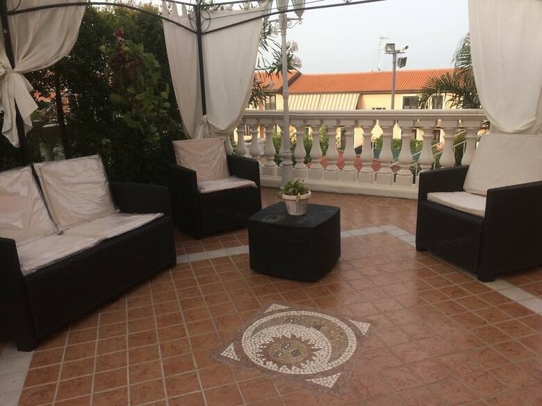 Bed & Breakfast Villa Longardi