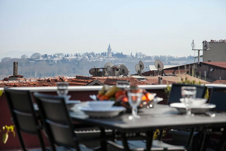 3 Bedrooms Apartment W Sea View And Terrace