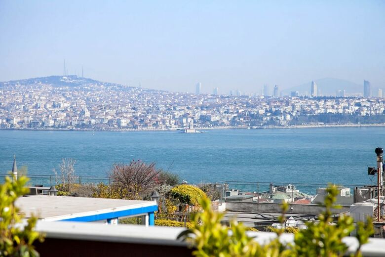 3 Bedrooms Apartment W Sea View And Terrace