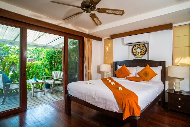 Villa Baan Chaai Haat
