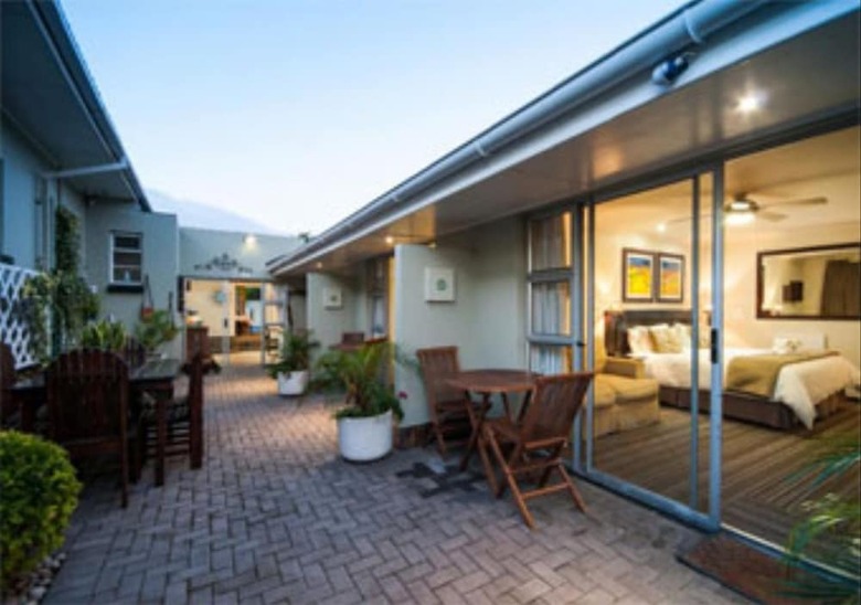 Bed & Breakfast Hobie Beach Guest House