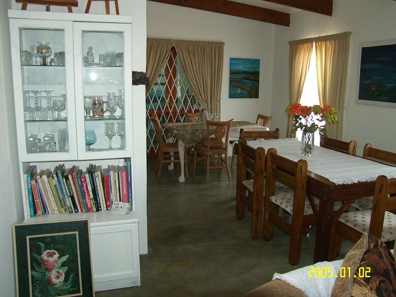 Hotel Artist's Retreat B & B/ Self Catering