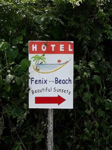 Hostal Fenix Hotel - On The Beach
