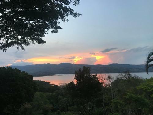 Lake Arenal Hotel And Microbrewery