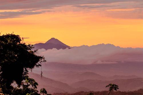 Villa Blanca Cloud Forest Hotel & Nature Reserve