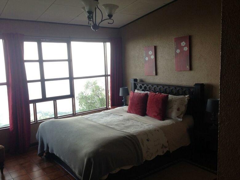 Hotel Poas Lodge