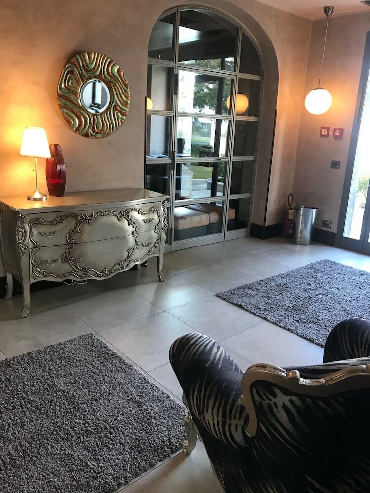 Domus Park Hotel