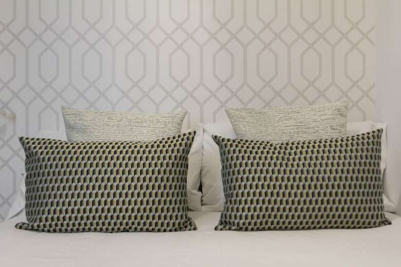 Dobo Homes Ronda de Valencia Apartment