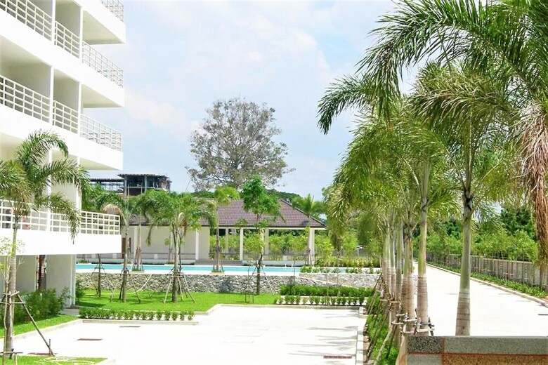 Fantastic Sea View Beach Condo