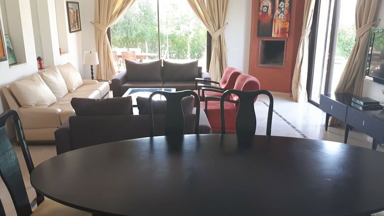 Apple Villa 46
