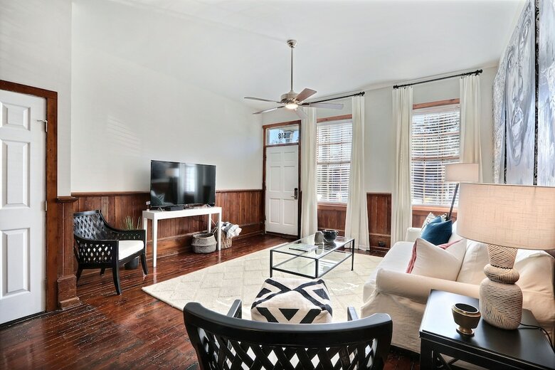 Apartamentos Gallery Stays - Amiri Pop