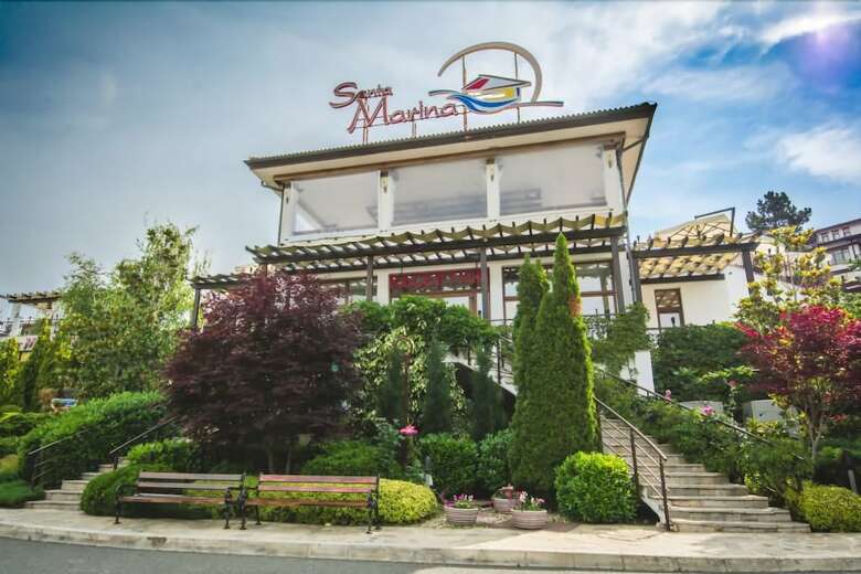 Aparthotel Marina Villas
