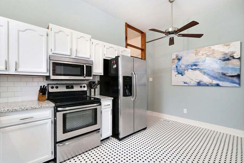Apartamentos Gallery Stays - Low Country