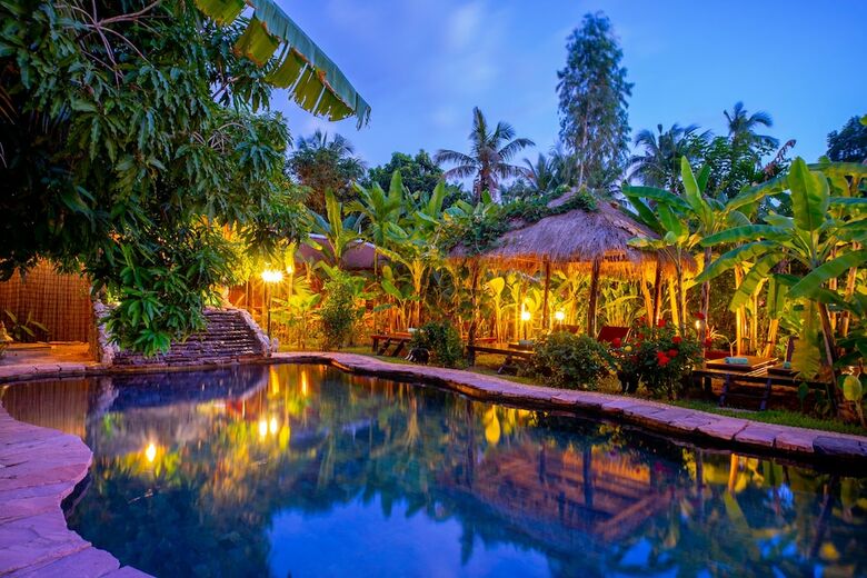 Hotel Authentic Khmer Village Resort