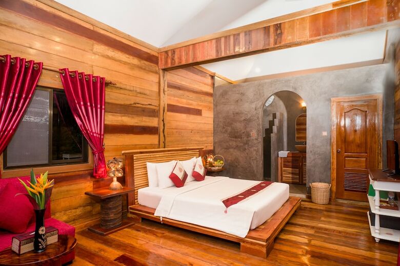 Hotel Authentic Khmer Village Resort