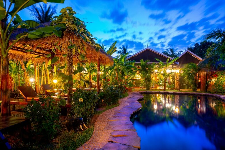 Hotel Authentic Khmer Village Resort