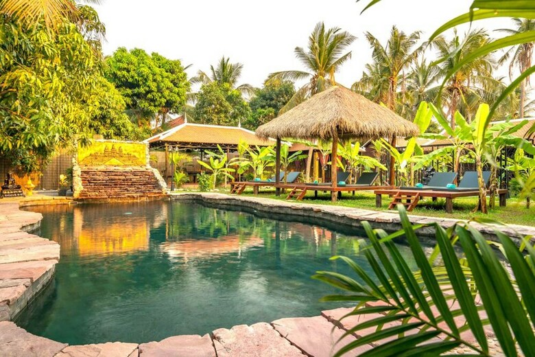 Hotel Authentic Khmer Village Resort