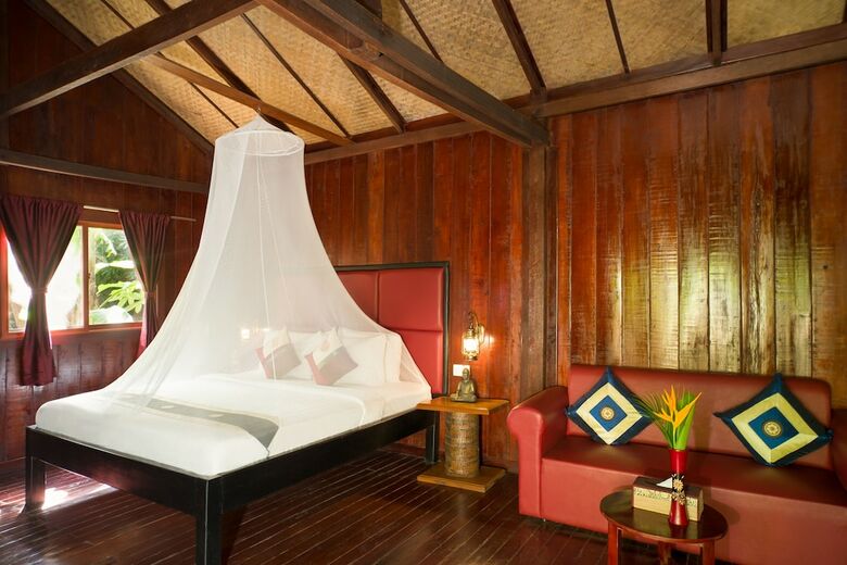 Hotel Authentic Khmer Village Resort