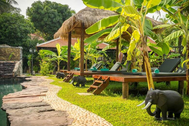 Hotel Authentic Khmer Village Resort