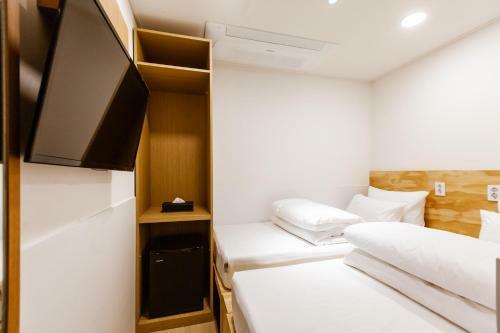 Hostal Step Inn Myeongdong 2 - Hostel