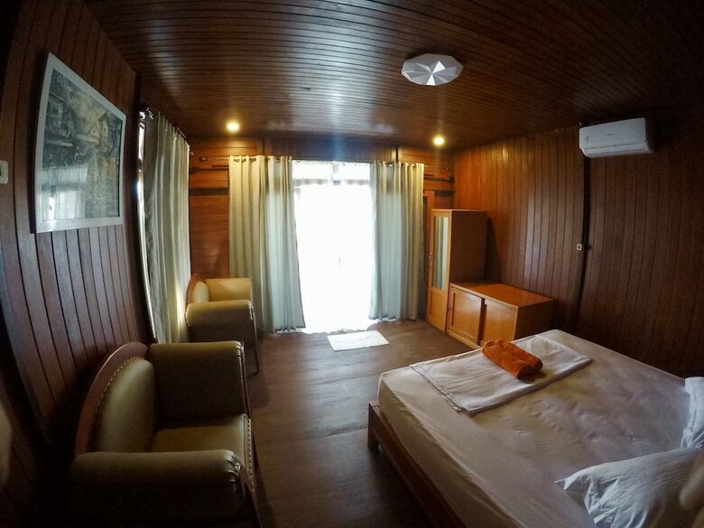Bed & Breakfast Mc Bunaken Padi Dive Resort