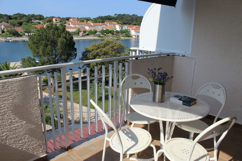 Gorgonia Apartments