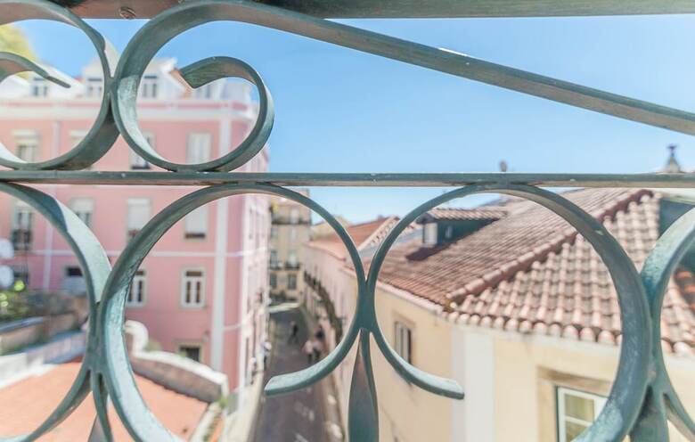 'white House' Apartment- Alfama