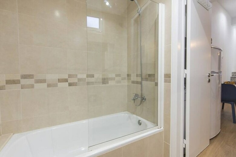 Fresh One Bedroom Apartment In Noble Principe Real