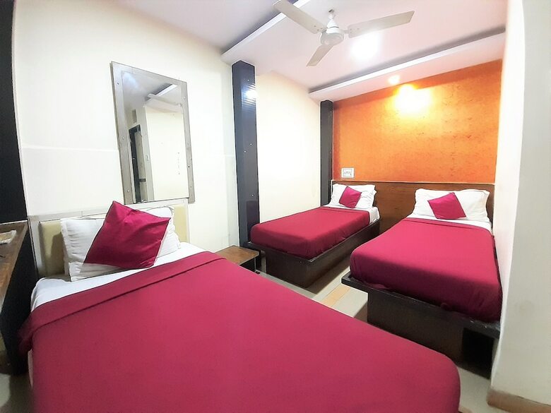 Hotel Hexa Sai Residency