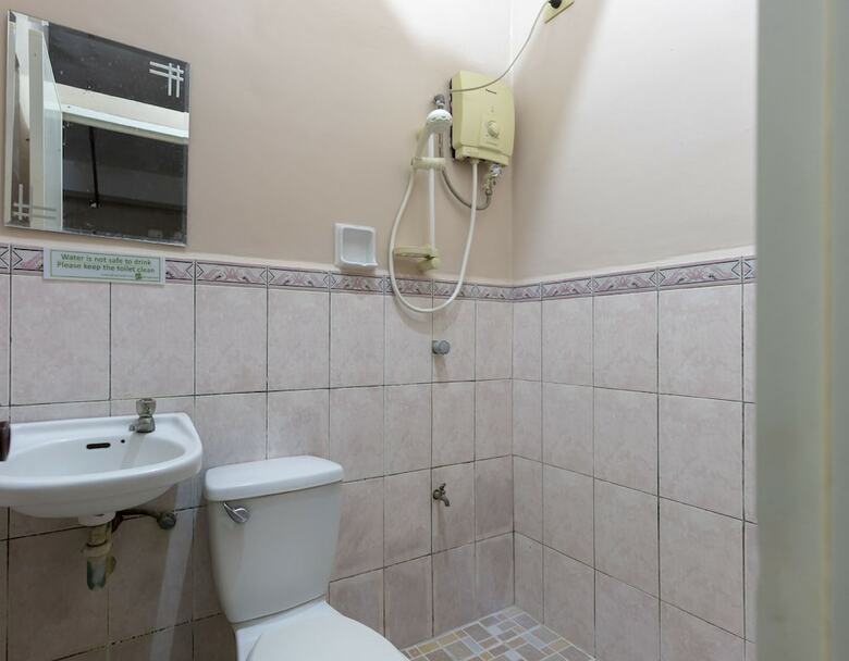 Hotel Zen Rooms A. Pichon Davao