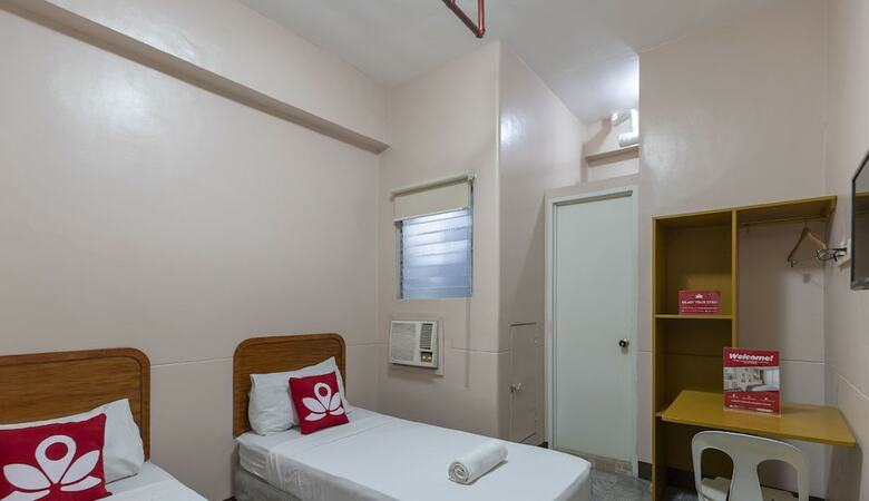 Hotel Zen Rooms A. Pichon Davao