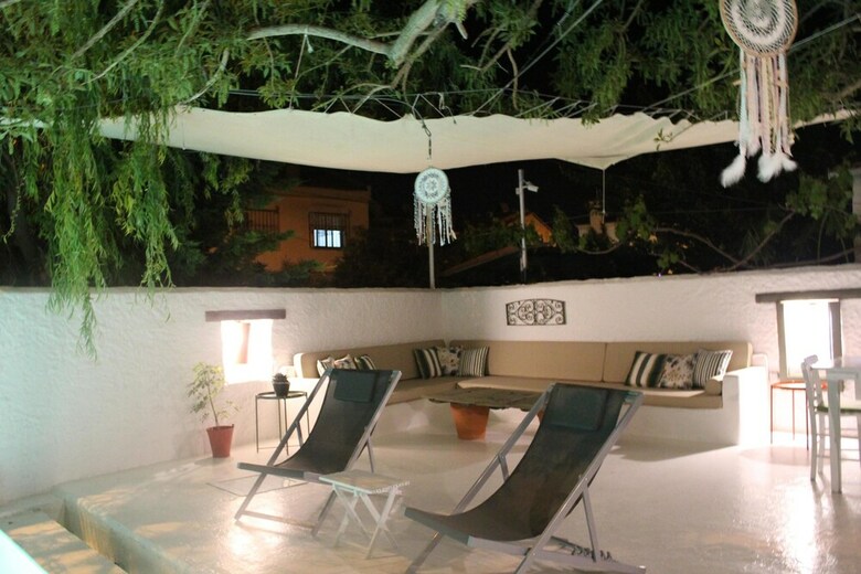 Hotel B House