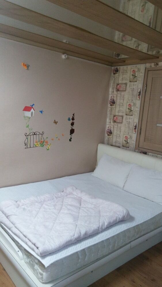U&i Hotel In Guri
