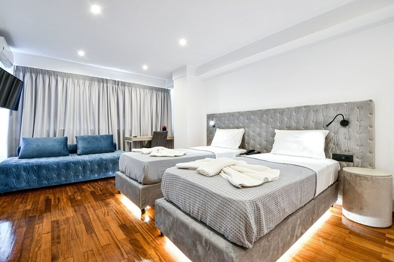 Hotel Aeolos Luxury Suites