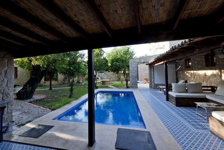 Villa Stone House By Amy Villas
