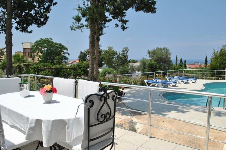 Villa Sabrina By Amy Villas