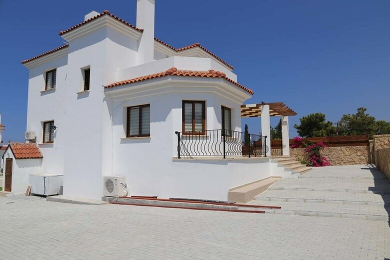 Villa Pergola By Amy Villas