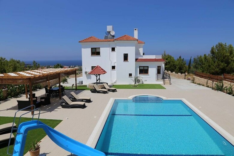 Villa Pergola By Amy Villas