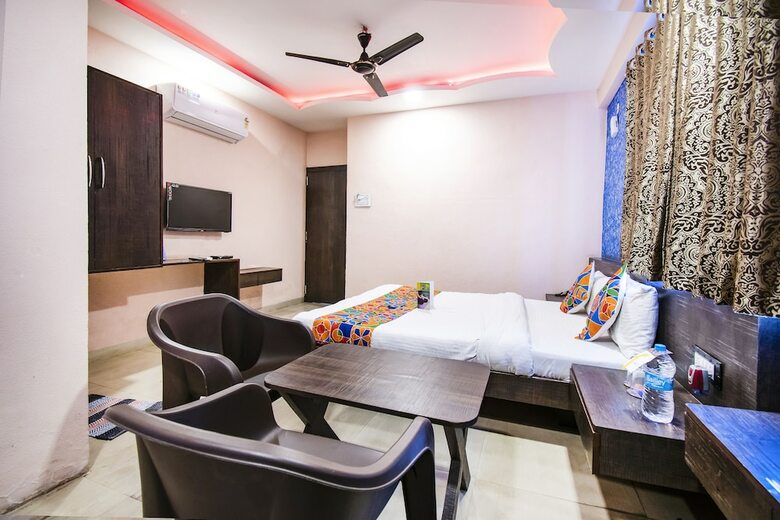 Hotel Fabexpress Vijay Nagar
