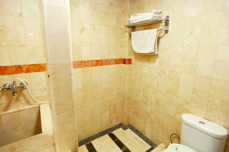 Oyo 510 Wisma Joglo Hotel