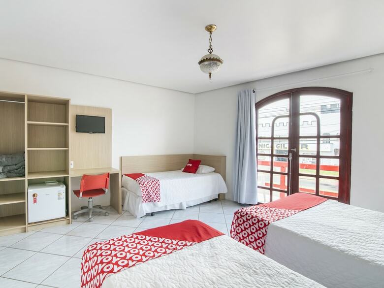 Oyo Portal Torres Hotel