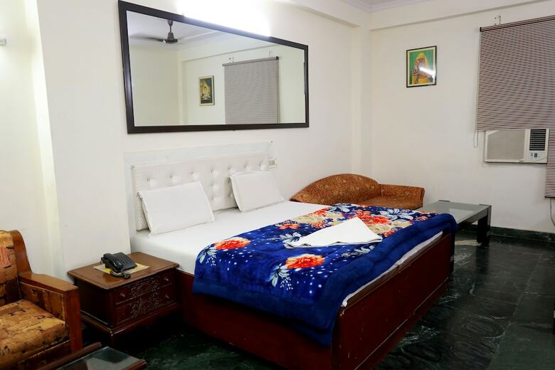 Hotel Swisston Palace