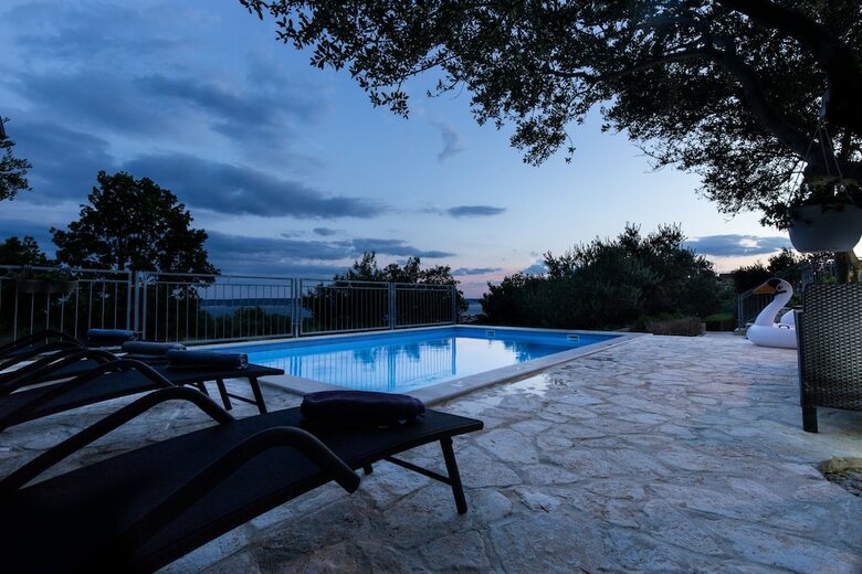 Villa Olive Gardens